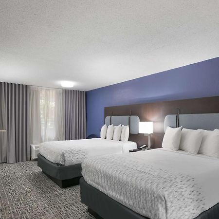 Surestay Plus Hotel By Best Western Гетлинбург Екстериор снимка